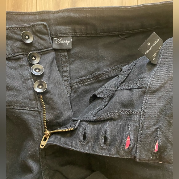 Disney Alice In Wonderland Cheshire Cat Patch Pocket Denim Shorts Size 9 - Picture 10 of 15